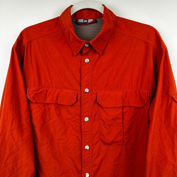 REI Men's Shirt Button Down UPF Hiking Fishing Rust Size Medium Gorpcore Outdoor - Picture 2 of 16
